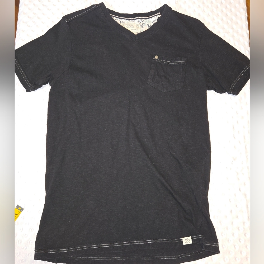 Free Planet T-Shirt Black,‎ V-neck w/pocket, Women's Size M, 100% Cotton